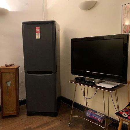 Chambre Sdb Privee Townhouse 26 Chambres D'Hotes Civray Civray  Ngoại thất bức ảnh