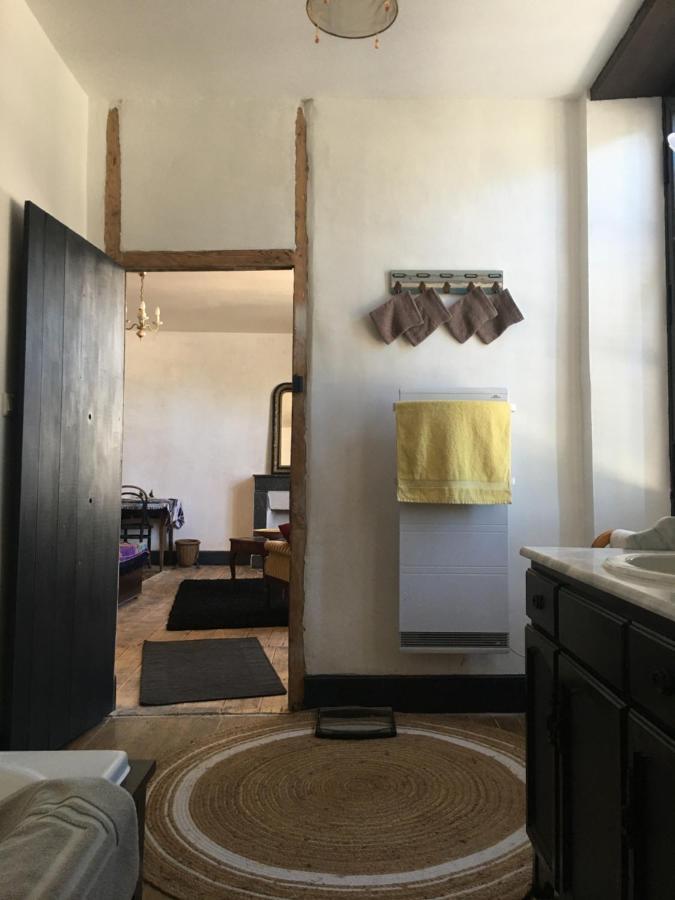 Chambre Sdb Privee Townhouse 26 Chambres D'Hotes Civray Civray  Ngoại thất bức ảnh